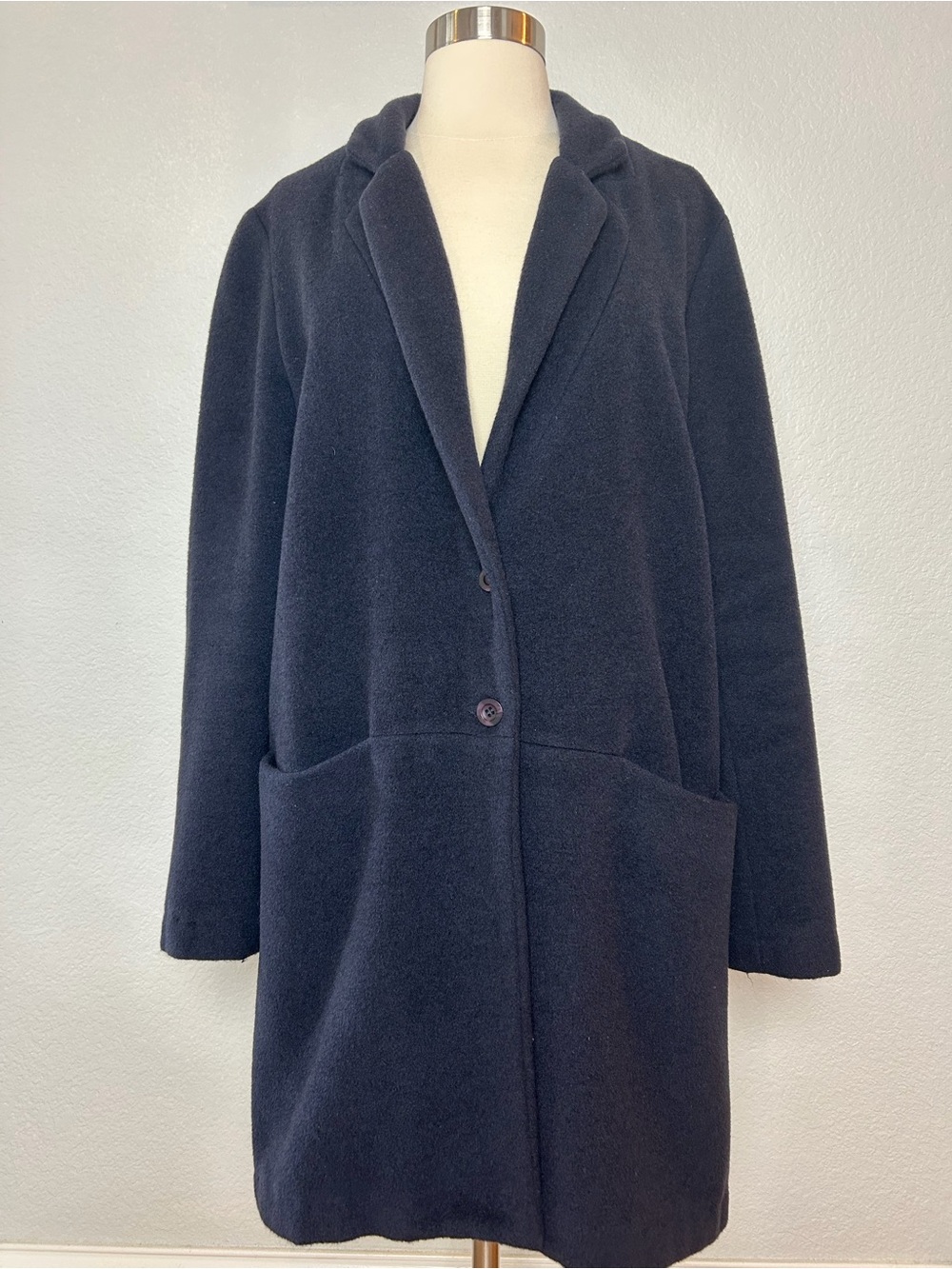 Pyrus London Wool Coat Women's Size S Dark Navy Overcoat Lined Pockets